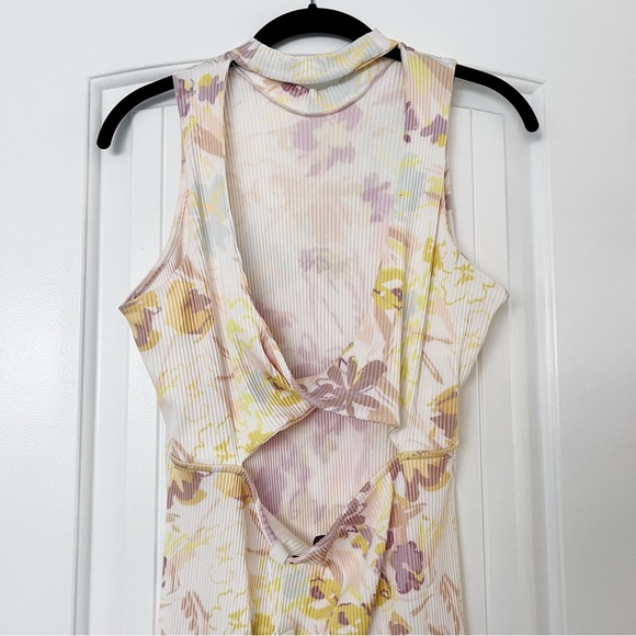 NWT Ted Baker Effi Cutout Twist Back Bodycon Dress - Size 4 - Picture 3 of 12